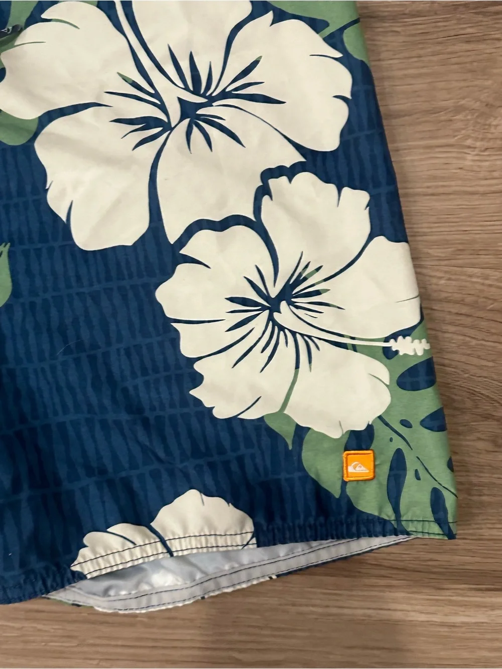 Quiksilver Waterman Collection Swim Trunks Blue Floral Tropical Men's Size 32